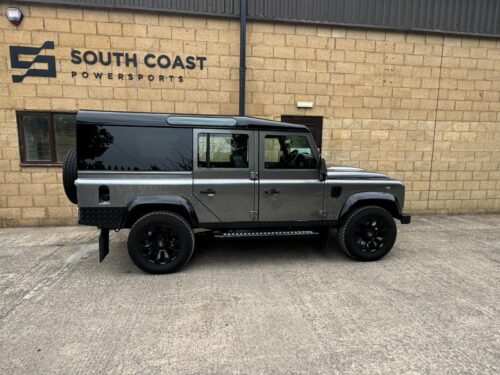 Land Rover Defender 110