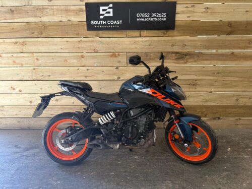 KTM DUKE 125 2024