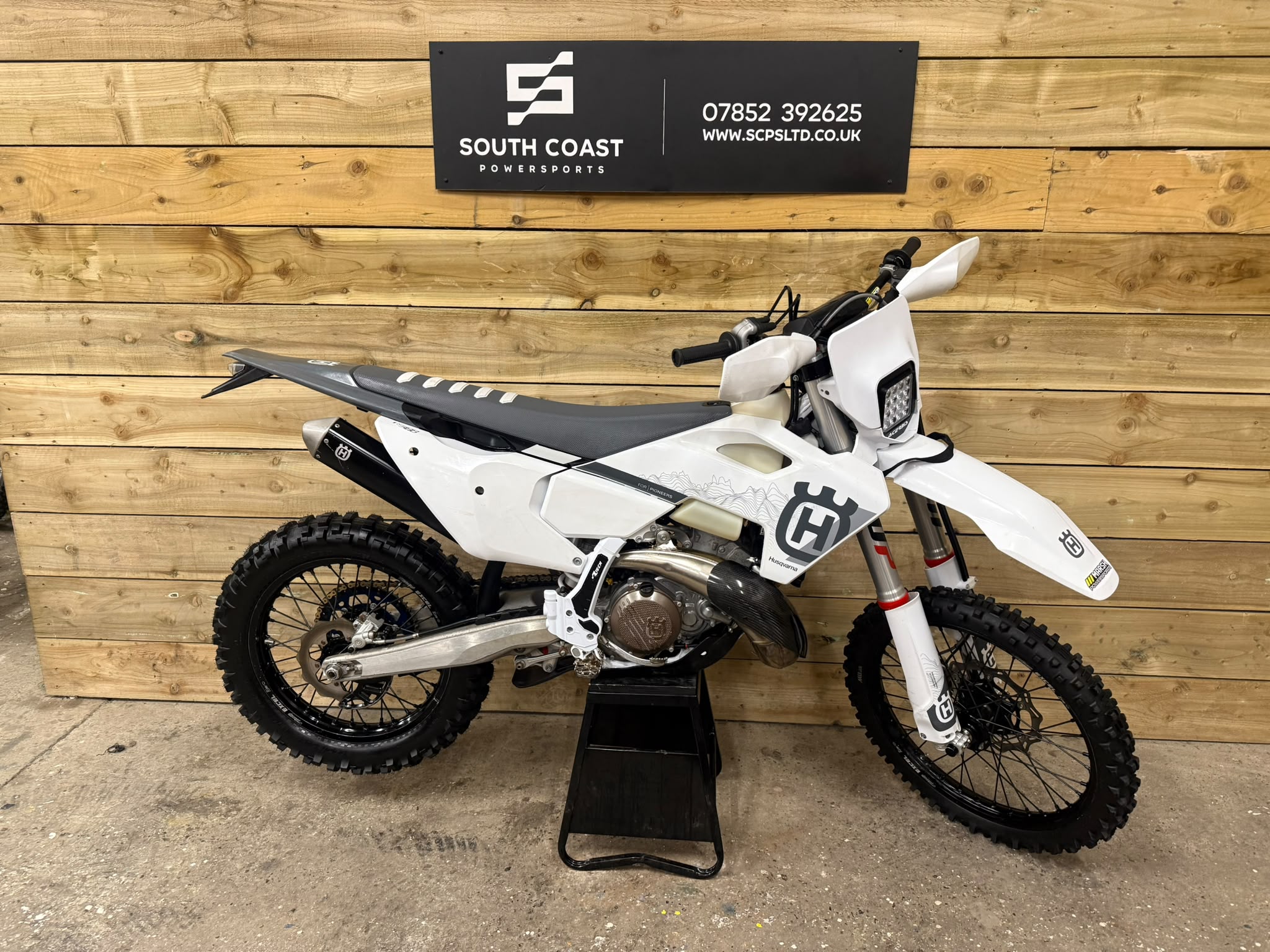 HUSQVARNA TE 300 PRO 2025