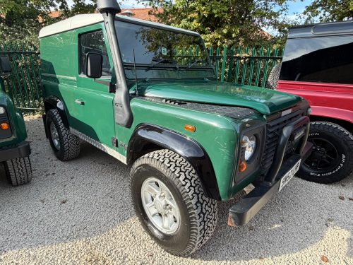 Land Rover Defender 90 Hard Top